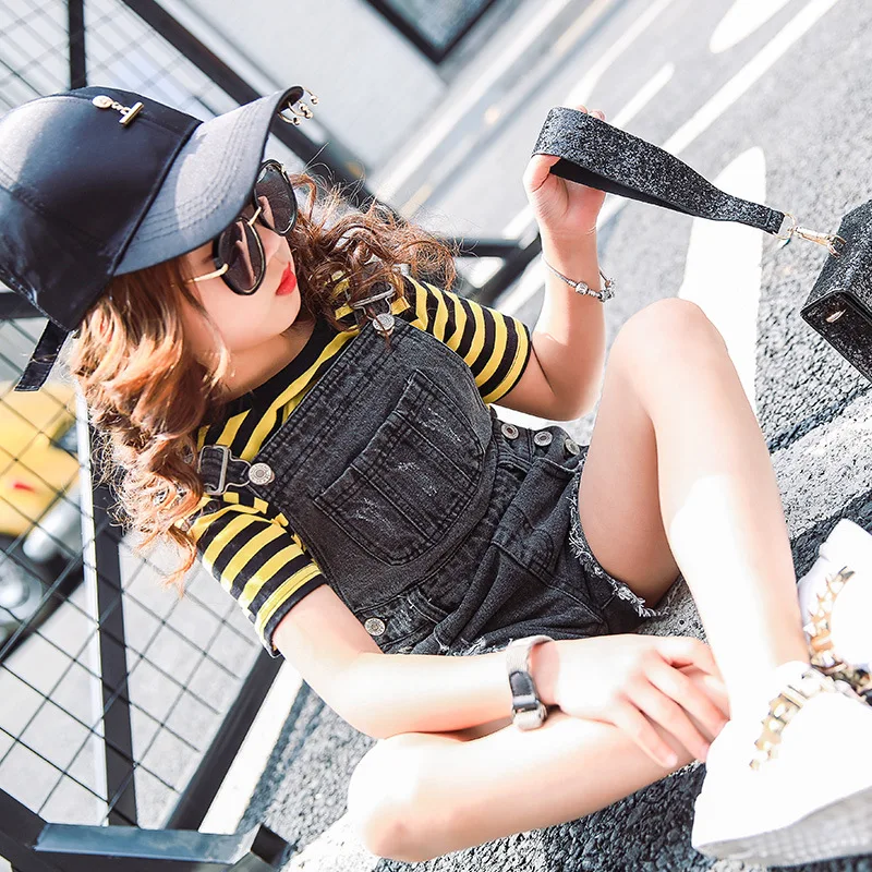 Бесплатная доставка Детский комплект Летняя Новинка 2017 г. полосатая футболка +