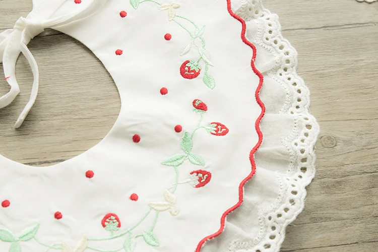 

Baby Bibs Bandana Burp Cotton Lace Pink and White Baby Girl Bibs Lovely Cute Embroidery Bib Infant Babador Saliva Towels