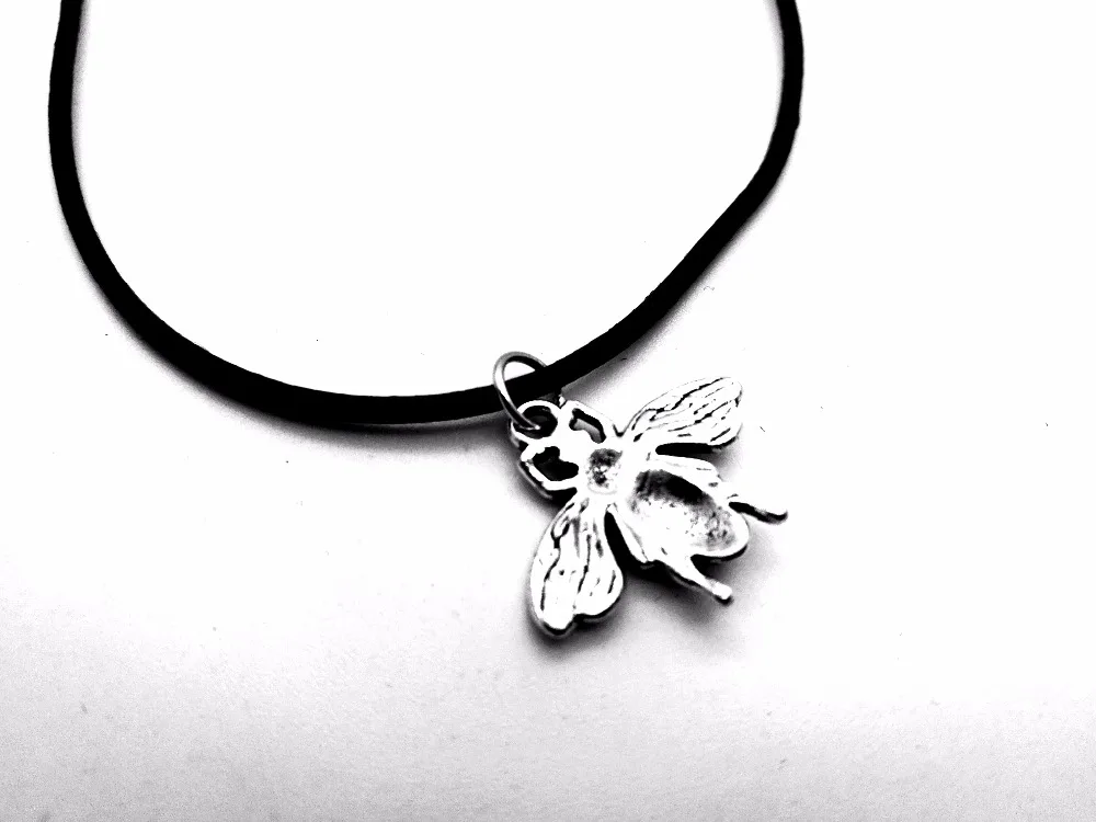 

30PCS Tiny Honey Bee Necklace Queen Bumble Bee Necklace Cute Antique Pendant Insect Beehive Bumblebee Rope Leather Necklaces