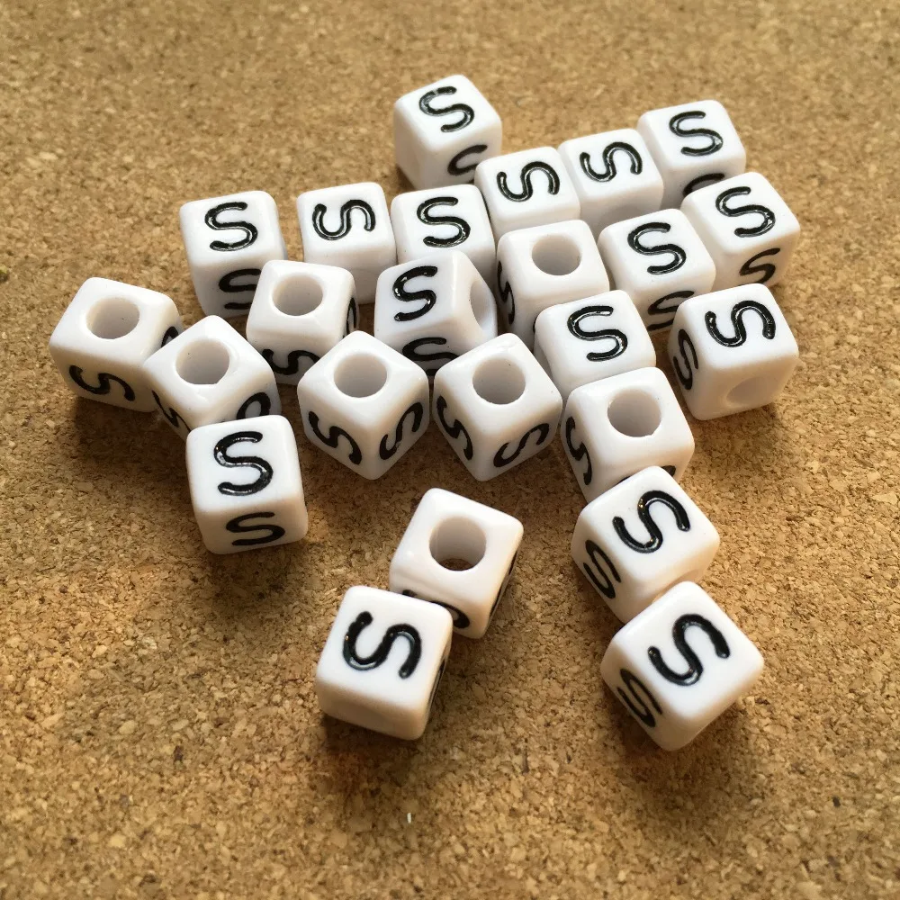 

Single Initial S Printing Cube Acrylic Letters Beads 8*8MM 1100pcs Square Plastic Alphabet Jewelry Spacer Beads Knit Bracelets