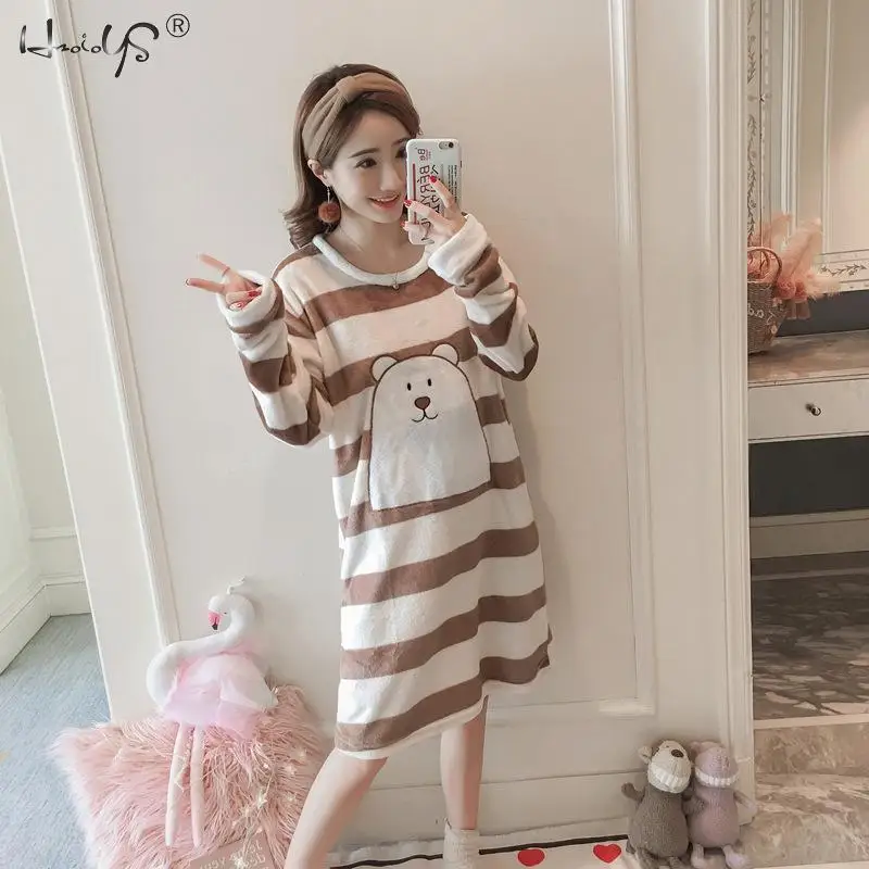 Striped bear Nightgowns Bathrobe Thick Warm Flannel Nightdress for Women Winter Sleepshirts Coral Velvet Animal Sleepwear Femme Nighty - Цвет: Striped bear