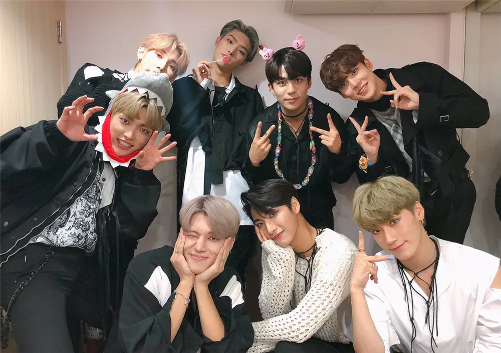 Ateez музыкальная группа плакаты настенные принты глянцевая бумага украшения спальни дома искусство бренд