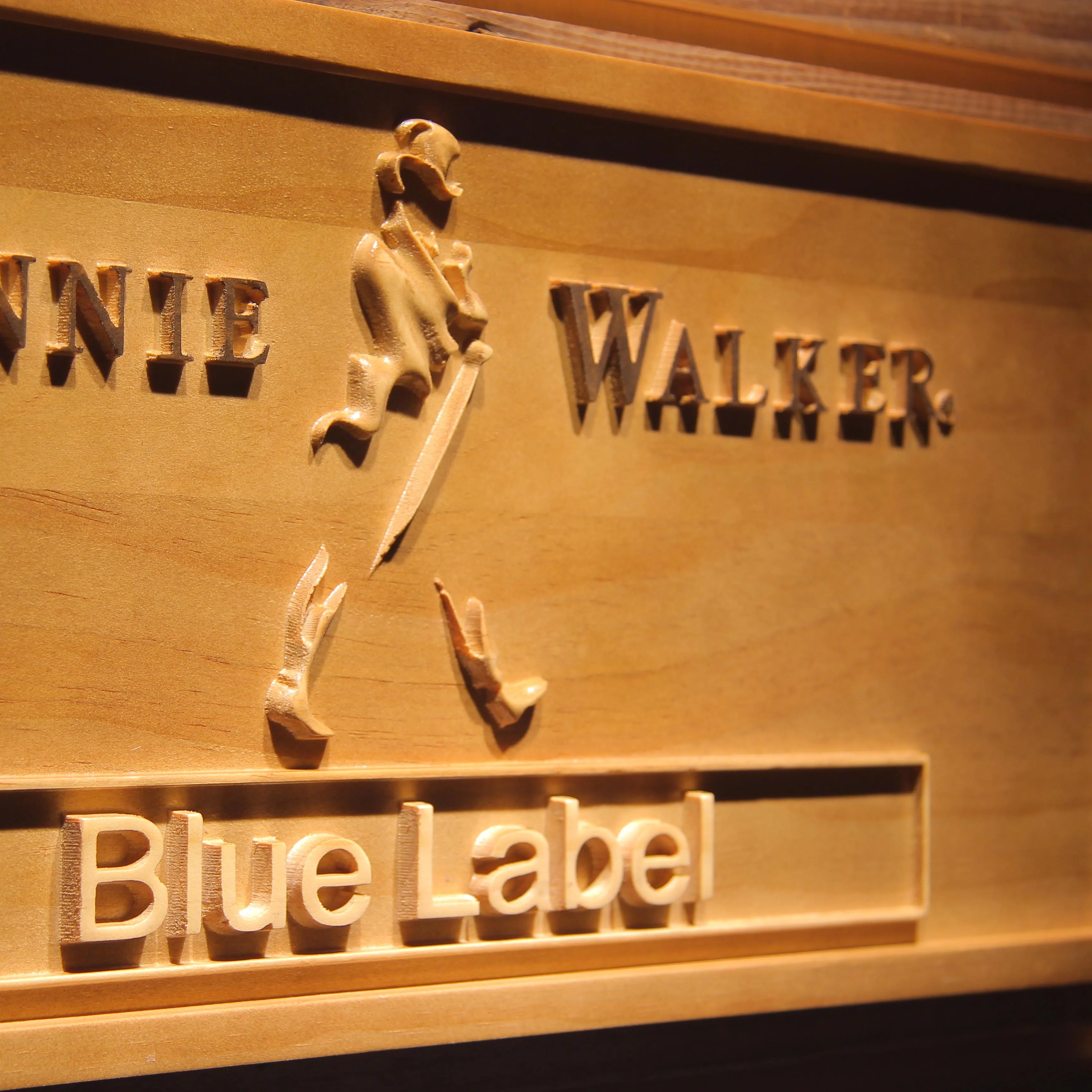 Фото Деревянные 3d-знаки Johnnie Walker с синей этикеткой №5