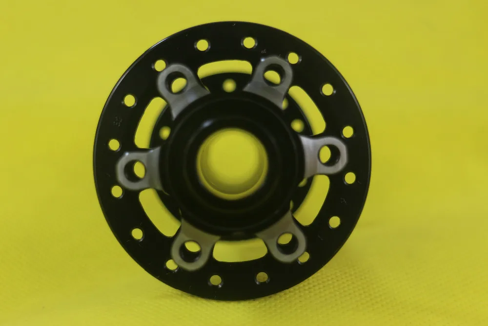 Novatec D791SB B15 boost disc передний концентратор O.L.D. 110 мм x 15 через ось 32 отверстия черный