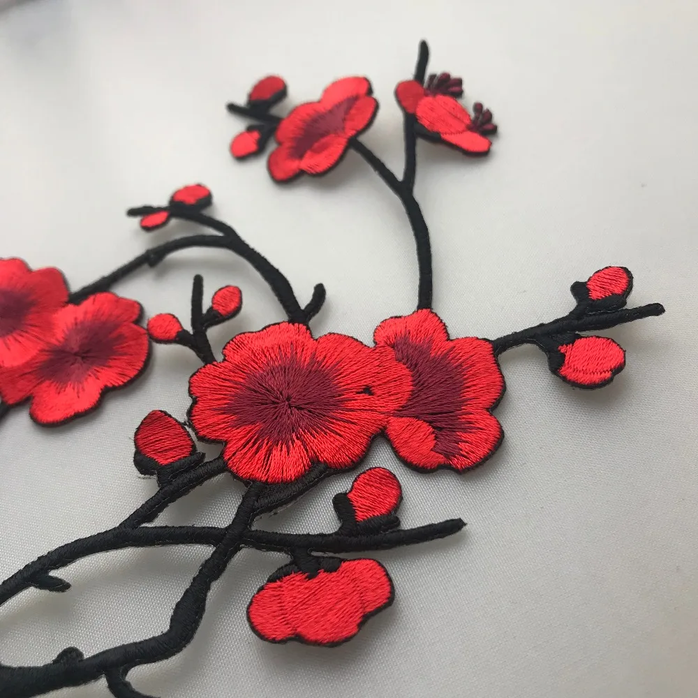 2018 HOT Flowers Embroidery Rose Flower Sew On Patch Dress Hat Bag Jeans Applique Crafts Clothing Accessories Bring Back Glue | Дом и сад