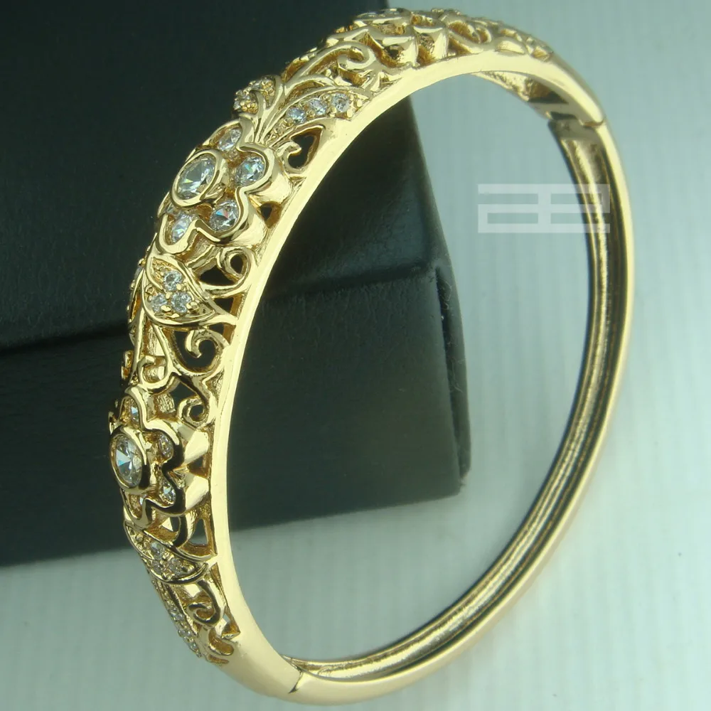 

Vintage Can Open 50 x 55mm Bangle G90