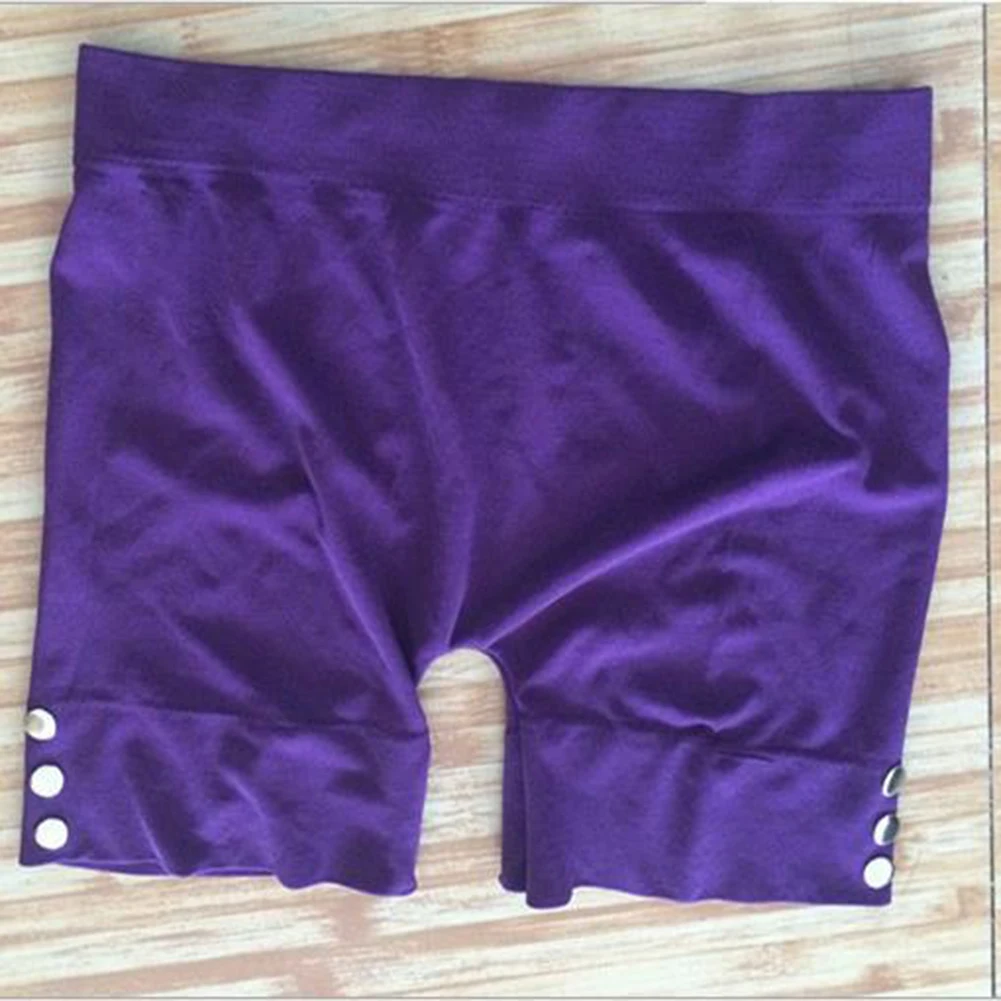 Женские винтажные шорты белые однотонные обтягивающие из хлопка черные