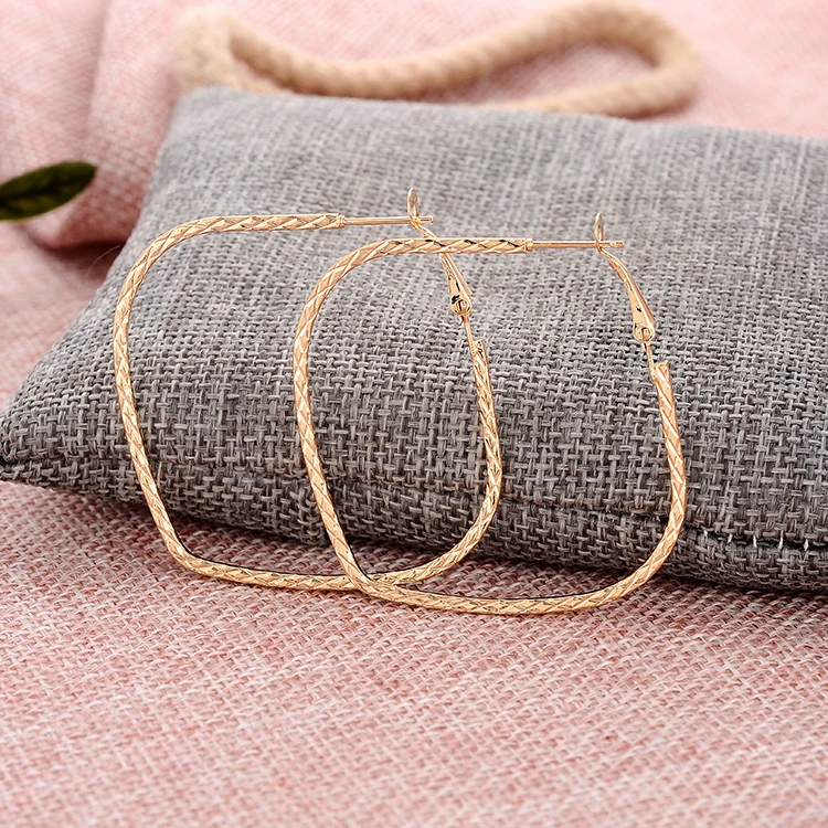 Большие висячие серьги для женщин геометрические круглые массивные женские 2020