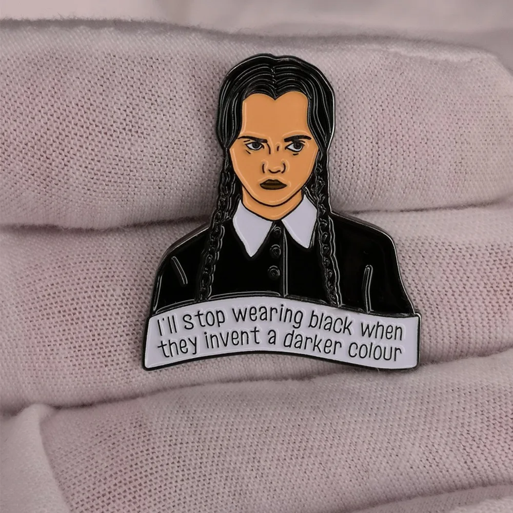 Лот из 4 среды Addams Pin