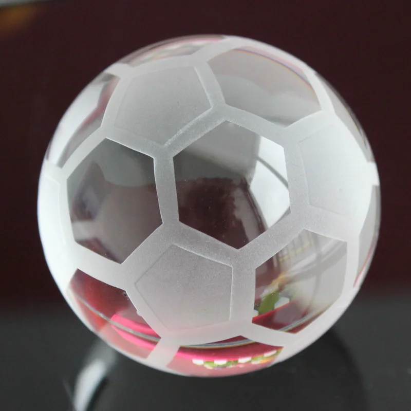 

Crystal Glass Sport Soccer Ball 6cm figurines miniatures Paperweight Feng shui Sphere Craft Wedding home decor accessories