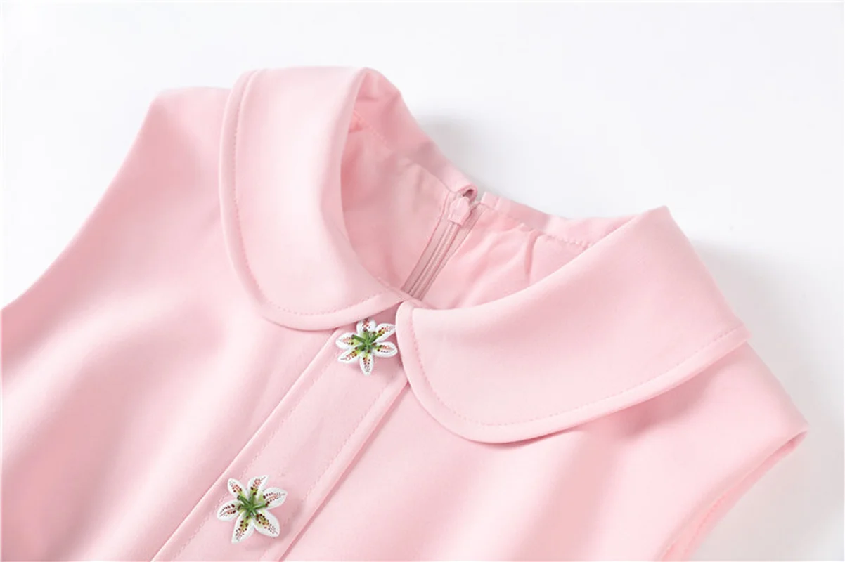 Женское модельное праздничное платье элегантное приталенное с воротником Питер