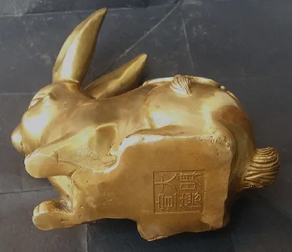 

The Chinese handmade brass furnishing articles to rabbit decoration is very good