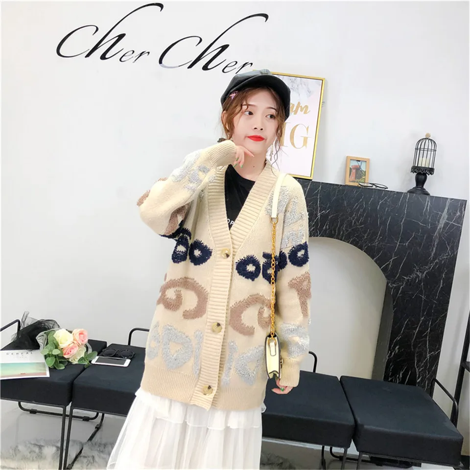 New Autumn Winter Women Cardigan Cute Logo Female Long Sleeve Simple Style Soft Knitted Sweater Botton Korea Knitwear