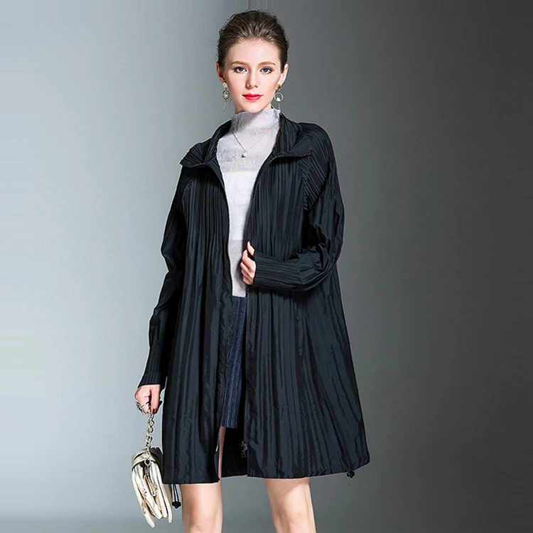 Changpleat осень зима женская верхняя одежда Тренч Мода Miyak Плиссированные Свободные Большие размеры длинный рукав водолазка длинные пальто C9