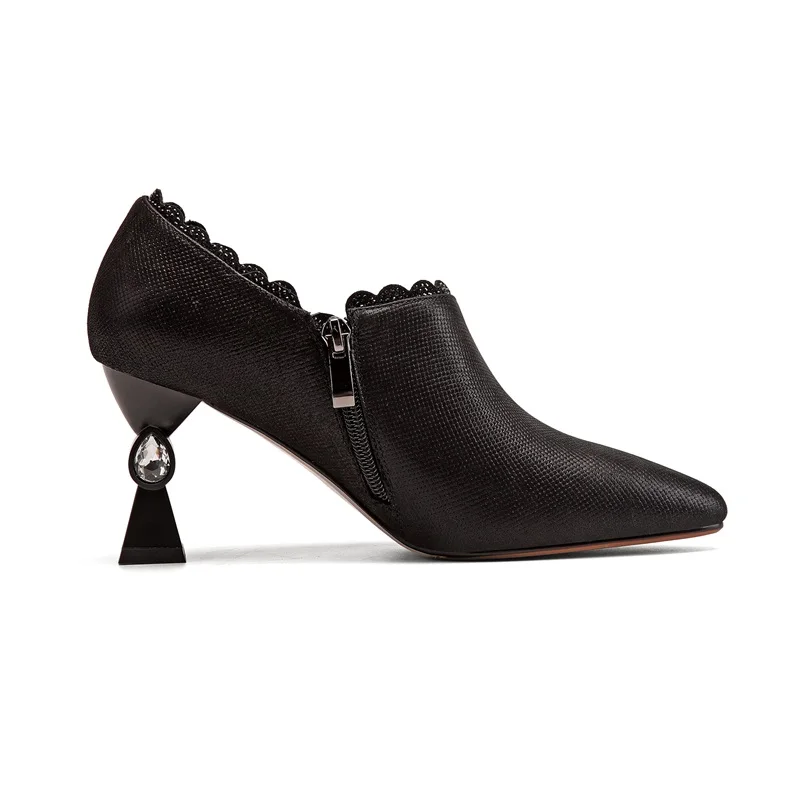 

ZVQ 2019 Spring New Fashion Sexy Sheepskin Women Pumps 7.5 Cm Strang Style Pointed Toe Zip Shoes Women Outside Plus Size Shoes
