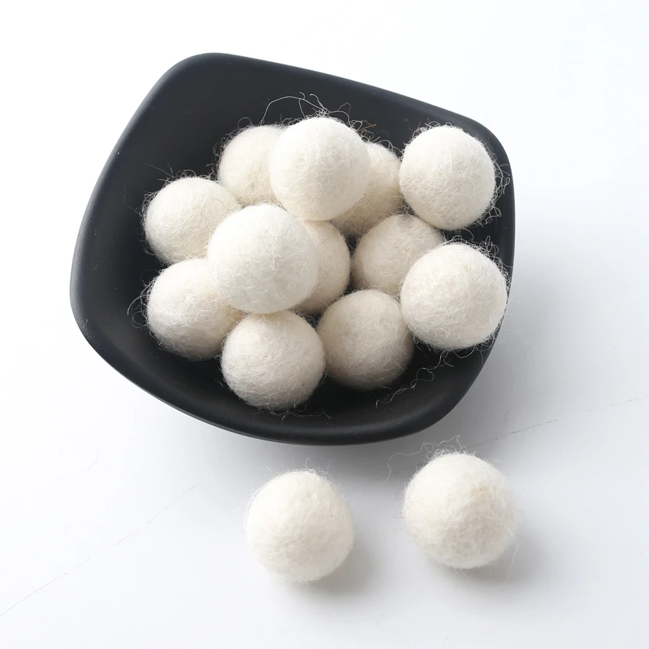 20pc 20mm Christmas Wool Felt Ball Wool Pom Poms Safe And Soothe Gumball Beads DIY Craft Round Wool Felt Balls Make Ring Rattle