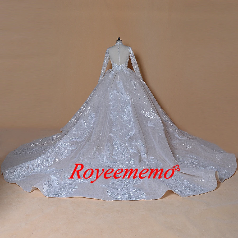 Бальное платье блестящее с высоким воротом и Королевским шлейфом на заказ Прямая