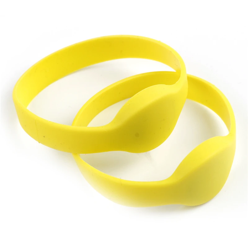 Фото OWGYML 125khz RFID EM4100 TK4100 Wristband Bracelet ID Card Silicone Band Read Only Access Control Безопасность и защита OWGYML 125khz RFID EM4100 TK4100 Wristband Bracelet ID Card Silicone Band Read Only Access Control Безопасность и защита