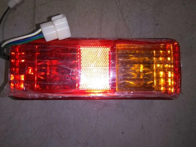 Задний сигнальный свет JINMA/JM 200E 204E 240E 244E тракторов