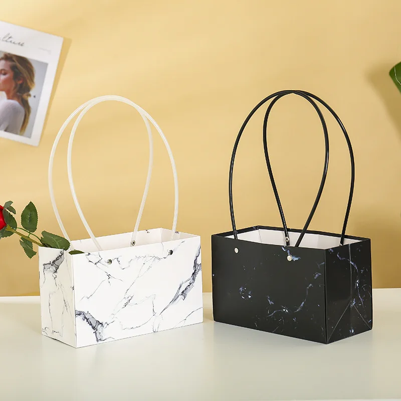 

10 шт., Мраморная печать, свадебные подарочные пакеты, пленка, водонепроницаемый бумажный Цветочный ящик для упаковки, переносные Подарочные...