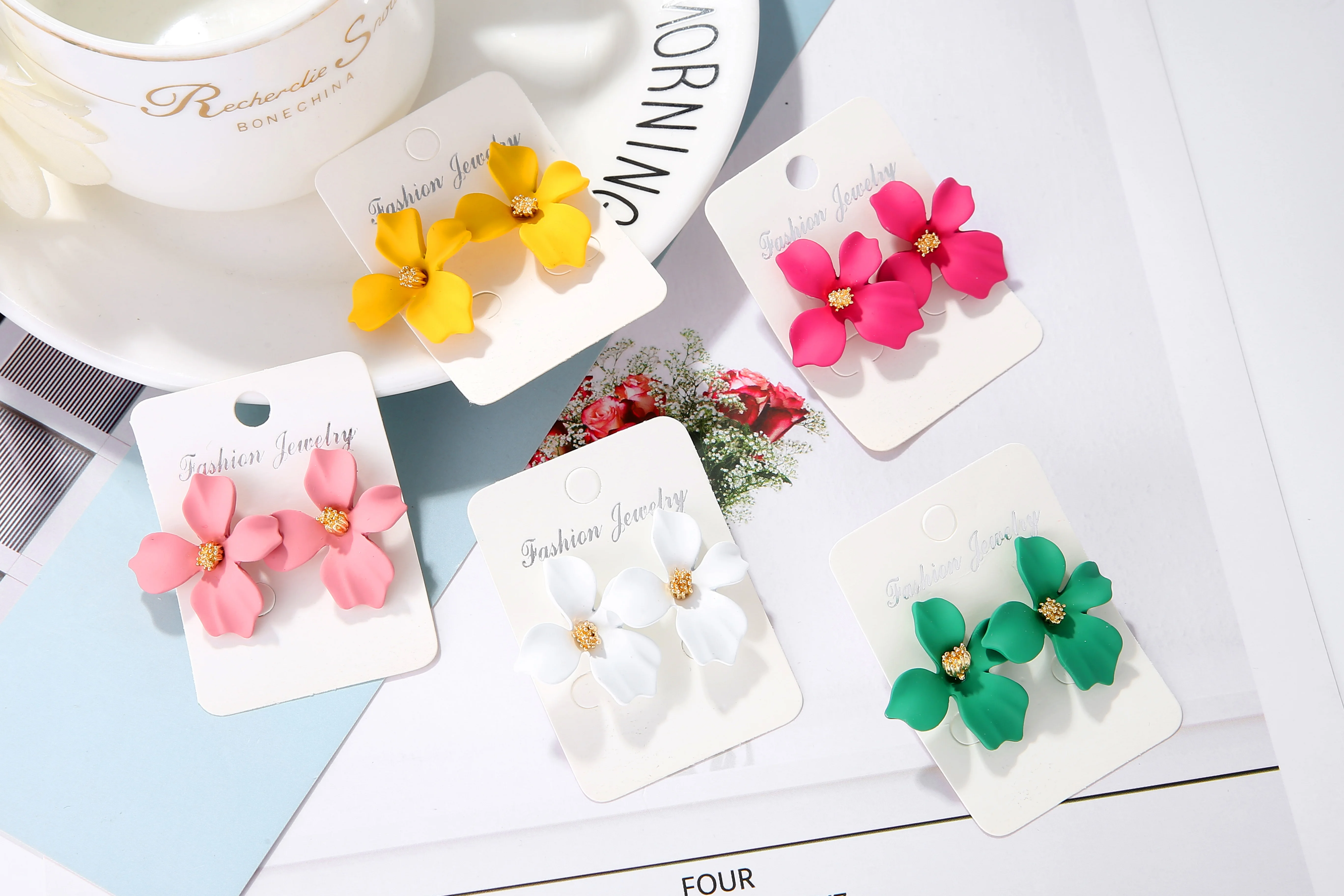 Корейские простые серьги-гвоздики с большим цветком для женщин 2019 новые модные