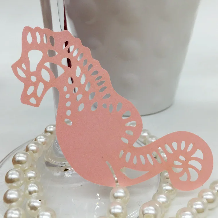 Карта для красного вина в форме гиппокампа лазерная гравировка|decorate round coffee