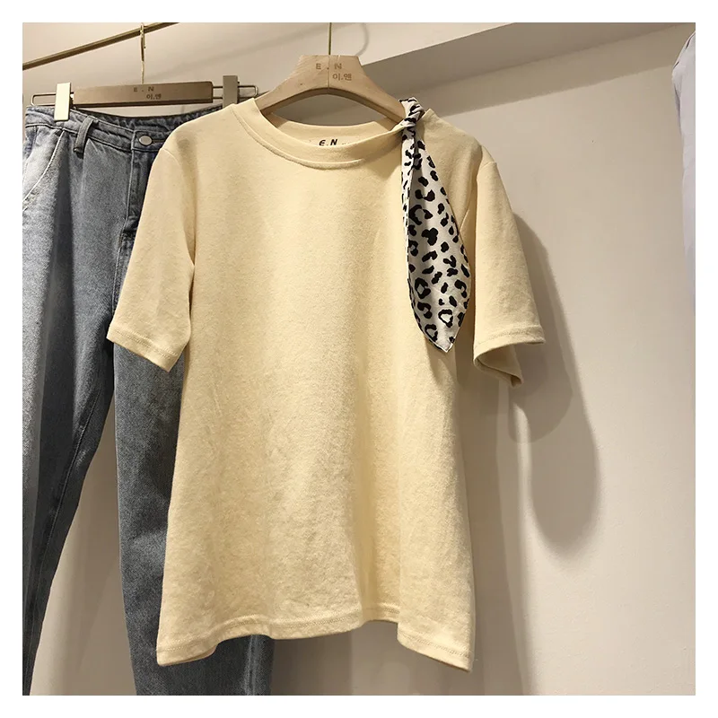 Новинка лета 2019 Корейская Свободная Женская футболка с леопардовым вырезом