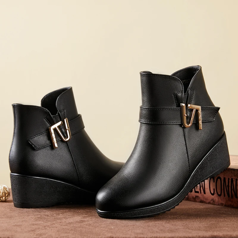 Autumn And Winter mother cotton shoes leather thin velvet warm women's Snow Boots Middle-aged Women Shoes High Heeled Boot | Обувь