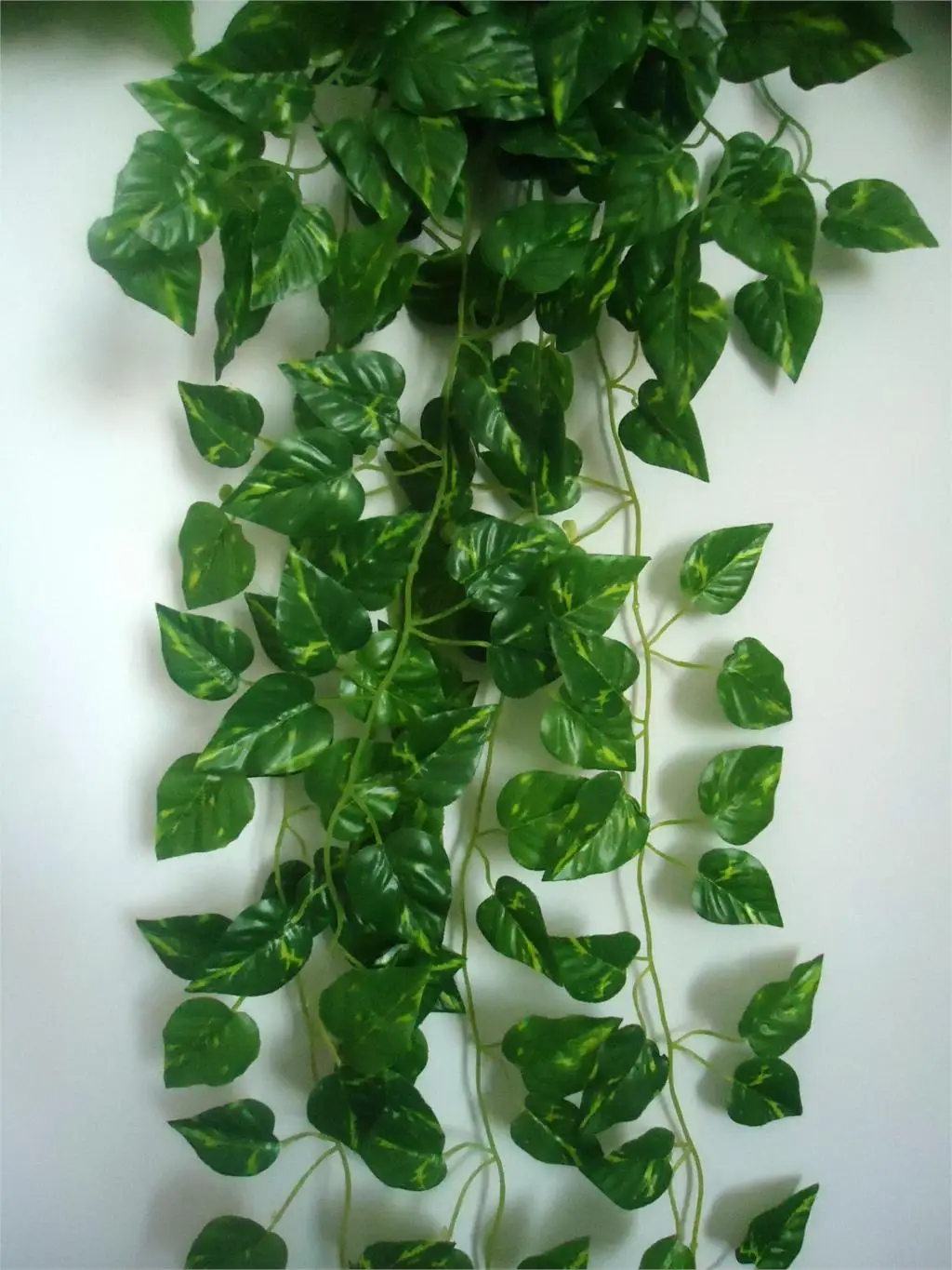 Имитация ветвей бегонии Ivy с монтировкой на стену, декоративные цветы и растения виноградника длиной 2 метра, 12 штук в упаковке.