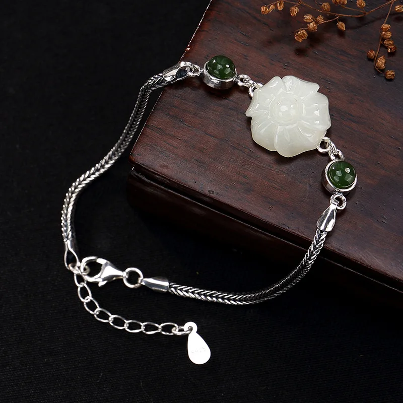 

Silver Antique Thai silver mosaic and Tian Yu white jade plum blossom lady high-end Bracelet accessories wholesale