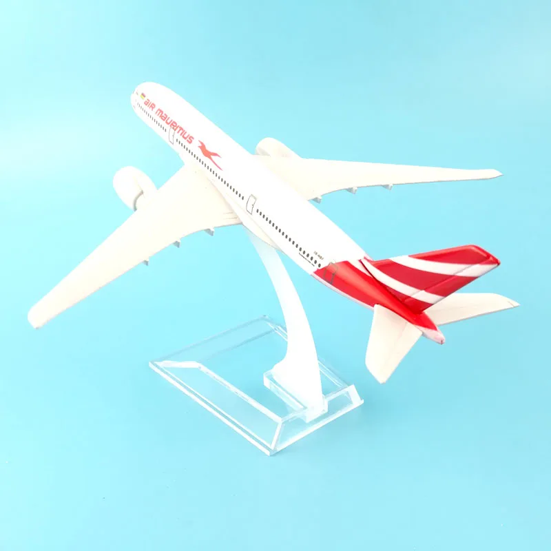 Игрушечная модель самолета MAURITIUS AIRLINES из металлического сплава 16 см подарок на