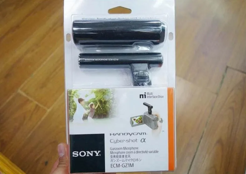 Микрофон с зумом Sony ECM-GZ1M Gun для SONY AX45 AX60 AX700 AX100E CX900E RX10 A6000 A6300 A6500 A7R A7RM3 A7M2 A7M3 A7SM2 |