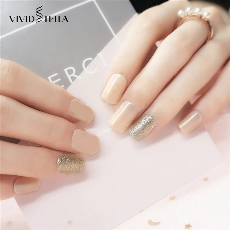 Box Pre-glued Fake Nail With Designs 30PCS Press on Full Cover Shiny Glitter False Nail Tips ABS DIY Women Artificial Nail Art