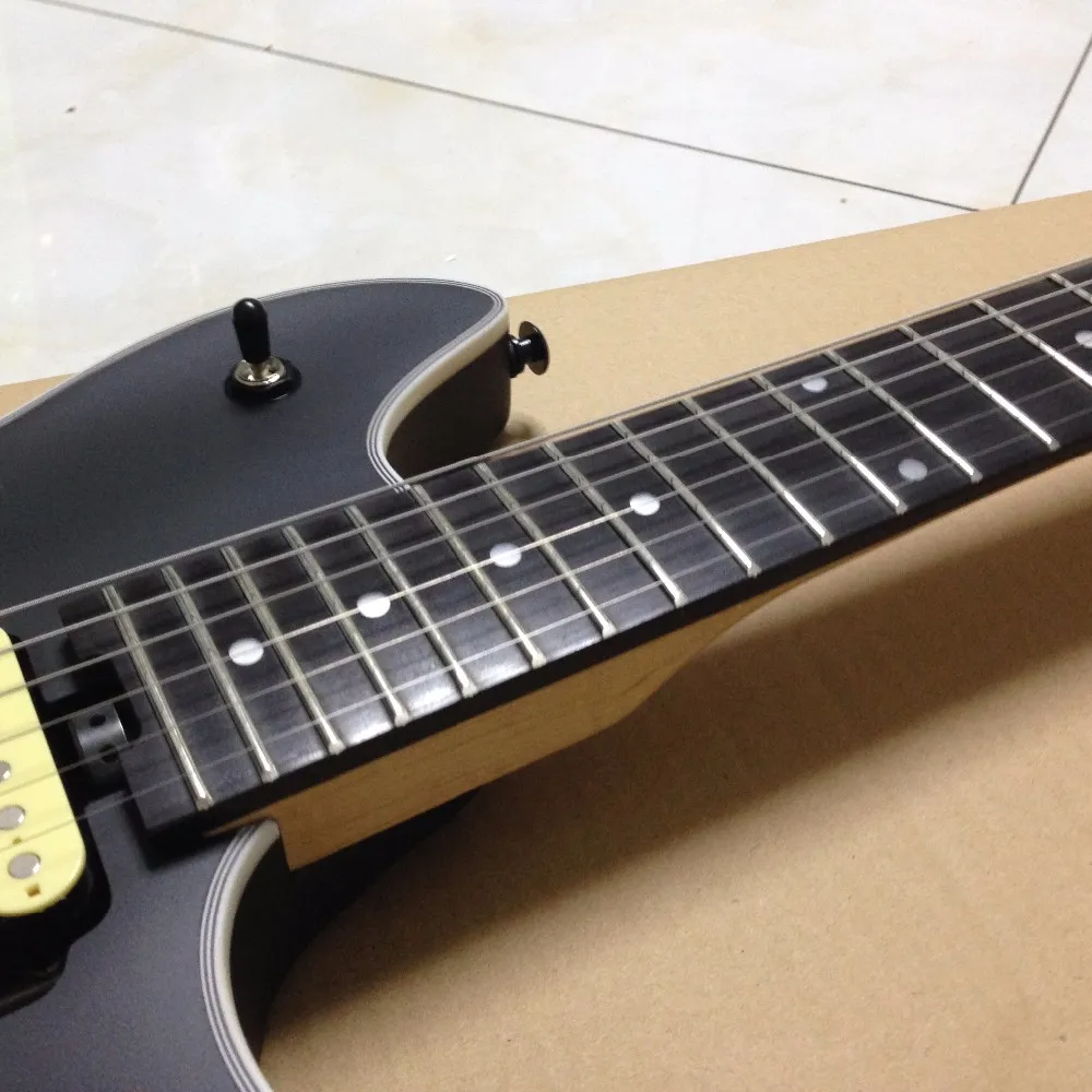 Хорошее звучание Горячая электрогитара JS-43 EVH Вольфганг Черный матовый цвет ручной работы высокое качество липа