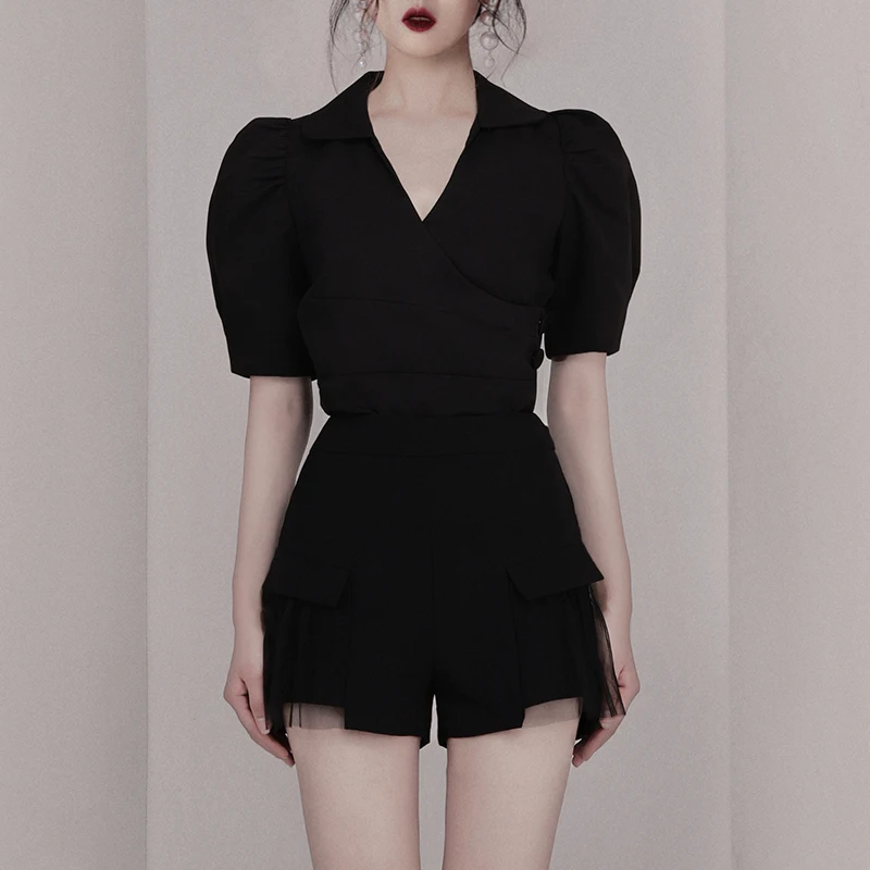 

Max Spri 2019 Summer New Office Lady V Neck Puff Short Sleeves Top Fashion Mesh Patchwork Shorts 2 Piece Sets Women Office Suits
