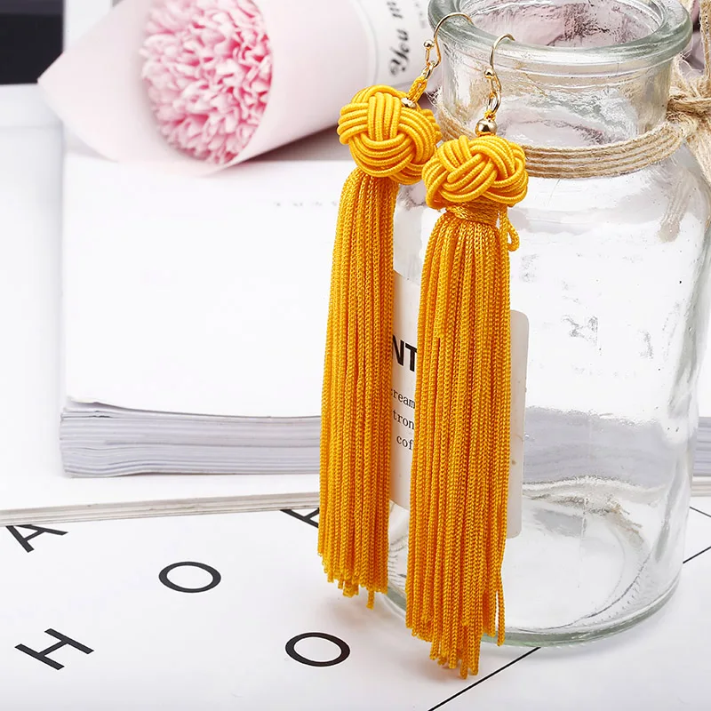 Серьги с кисточками ручной работы 2018 трендовые черные красные желтые зеленые