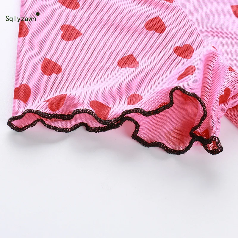 Женская футболка с коротким рукавом и принтом в виде красного сердца|Футболки| |