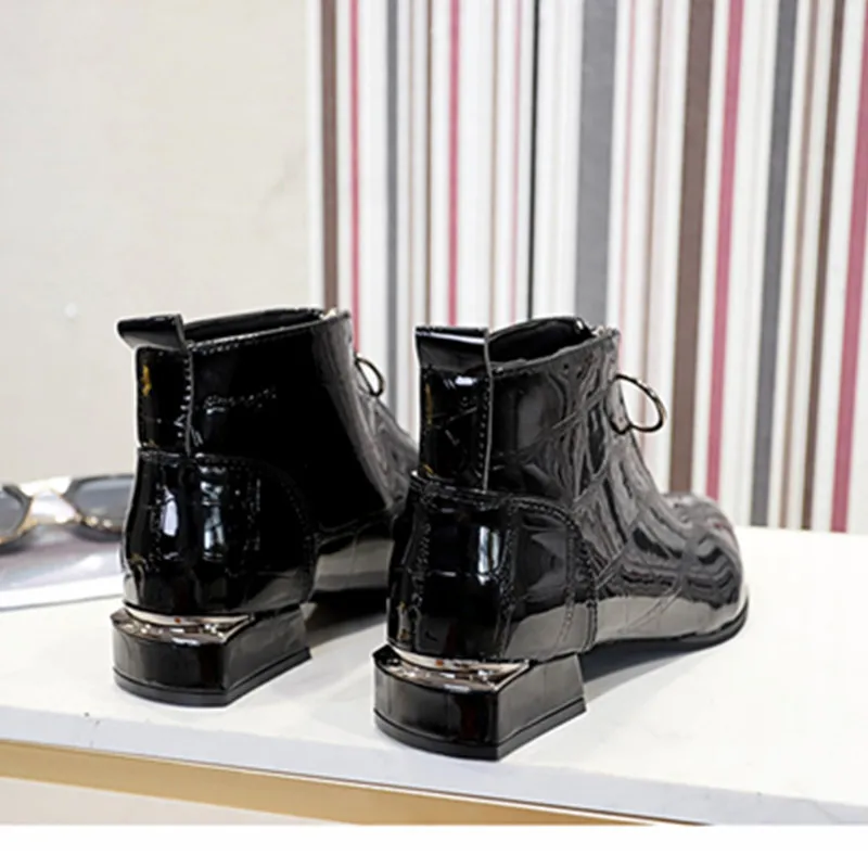 Бесплатная доставка Весна 2019 модные вечерние туфли с цепочкой женские лодочки