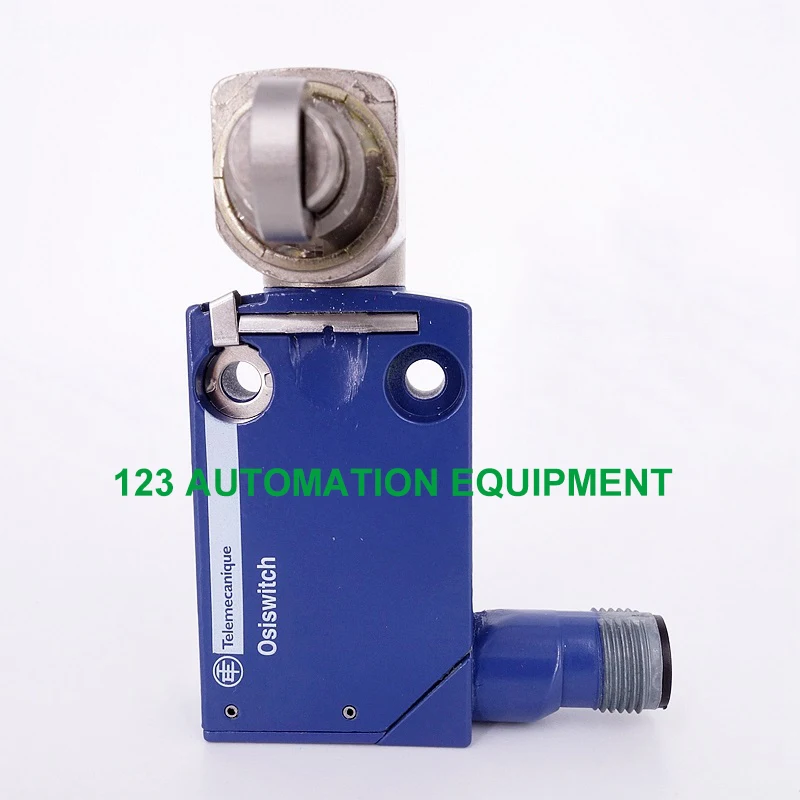 Новый оригинальный концевой выключатель ZCMD21M12 ZCE65 |