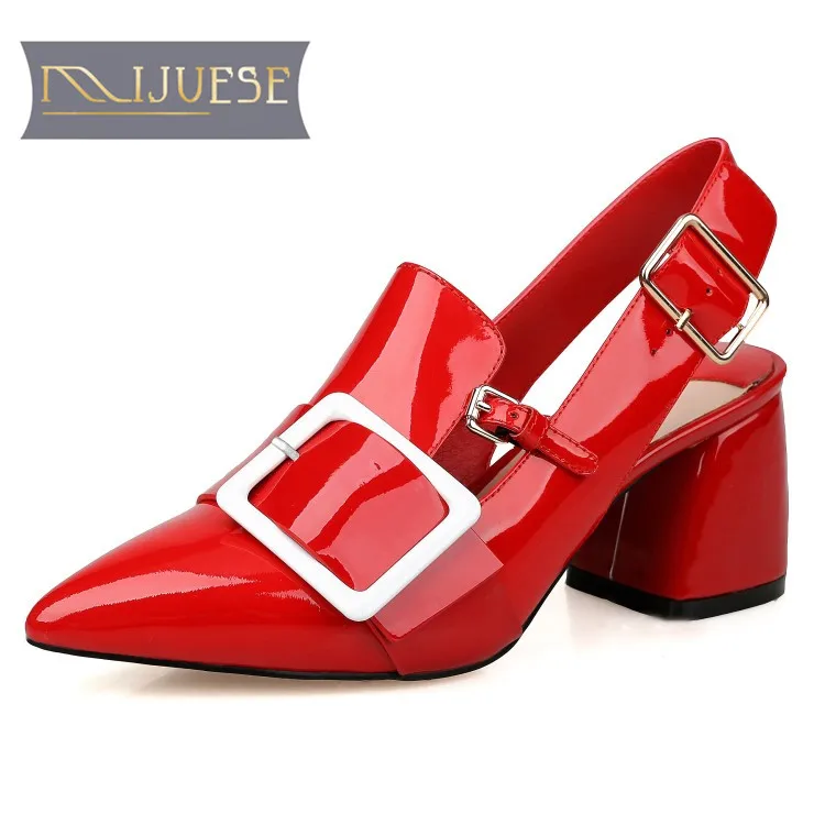 Женские босоножки из коровьей кожи с острым носком на высоком каблуке | Обувь