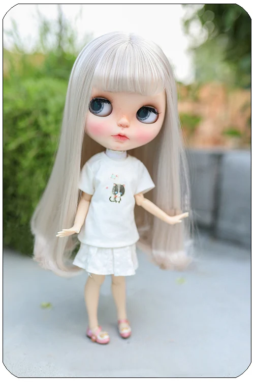 

Blyth doll wigs high temperature fiber Air bangs long curly hair suitable for Blyth doll accessories doll wigs 9-10 inch