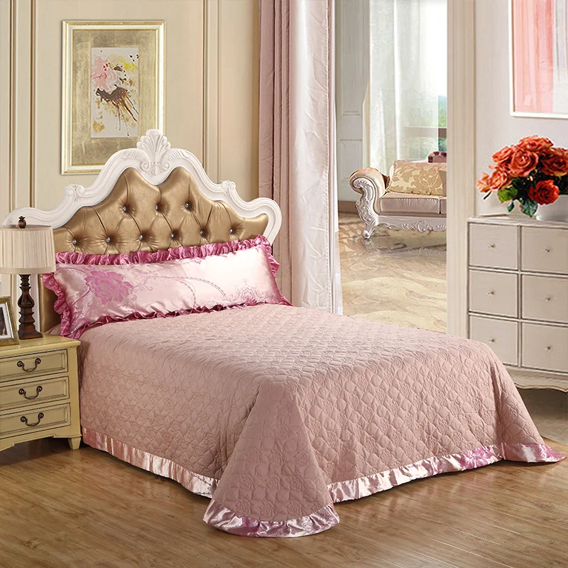 

Famvotar 100% Cotton Jacquard Style Quilted Bedspread Coverlet Set European Style Geometric& Flora Pinted Bed Spread King Size