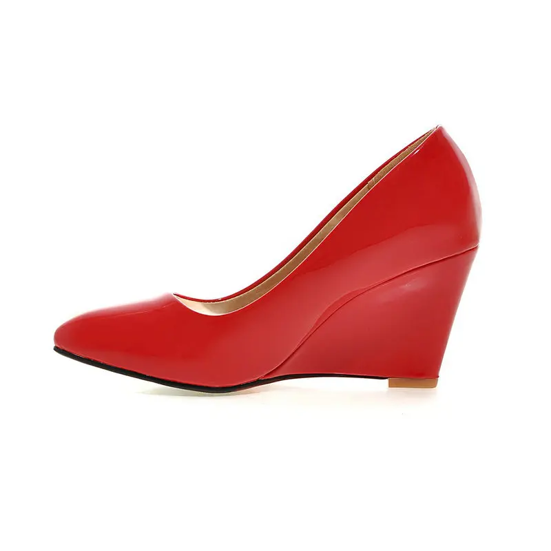 Лакированная кожа Туфли лодочки на каблуке танкетке 2019 Сезон весна осень Женская