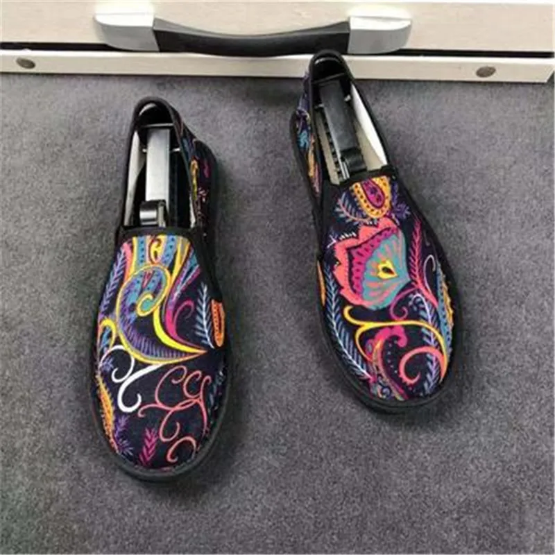 Повседневные разноцветные мужские туфли без шнуровки с круглым носком на весну и