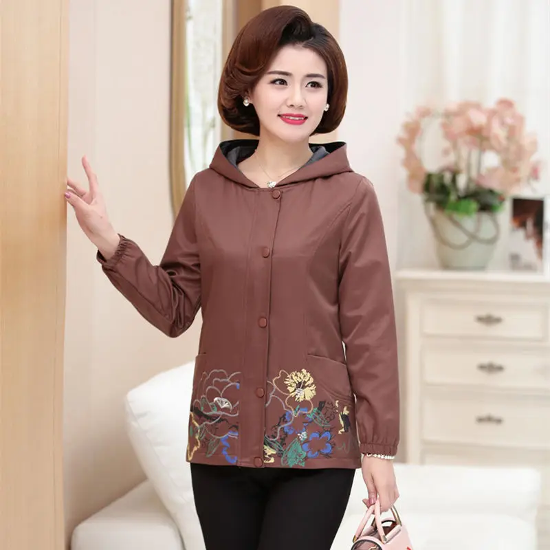 

Middle-aged mother new autumn jacket women spring autumn hooded embroidered loose coat female short plus size outerwear YF296