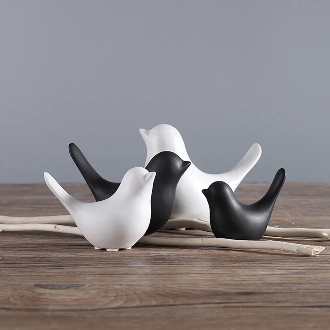 

Home Decoration Accessories Creative White Black Ceramic Bird Figurines Party Crafts for Living Room Shelves Wedding Ornaments
