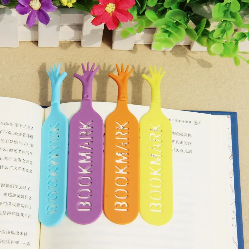 400 pcs/lot 'Help Me' Colorful hands design Bookmarks set plastic novelty Item creative gift for kids chidren free DHL shipping