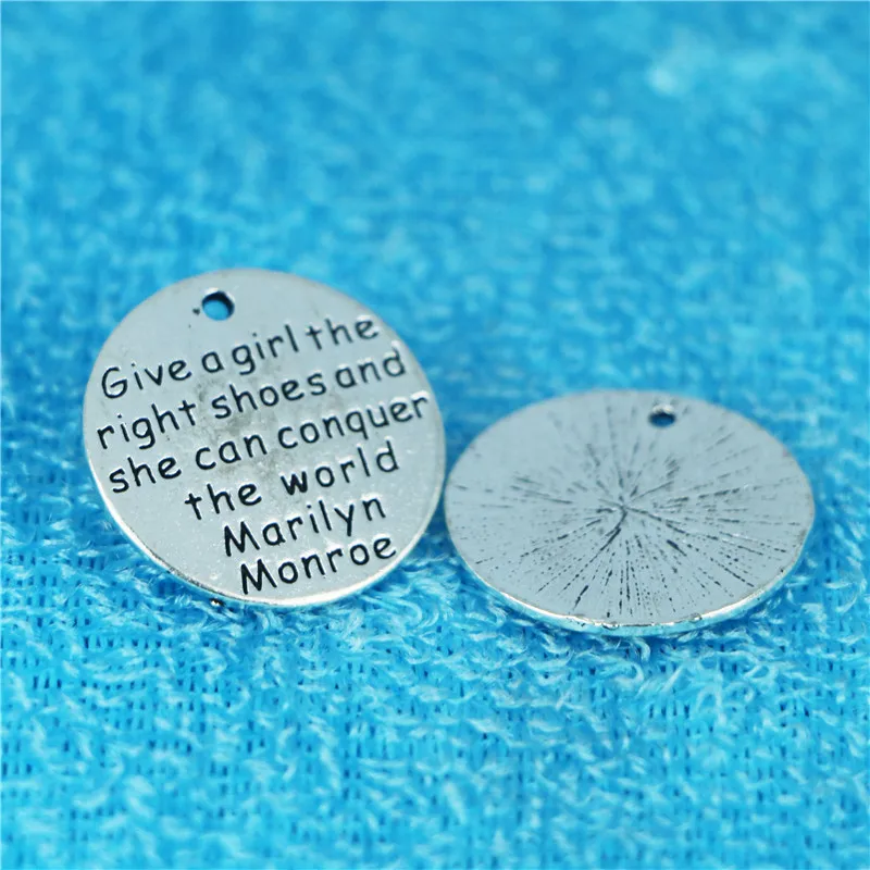 10 шт./лот античные посеребренные туфли с надписью Give Girl Right подвески для ожерелья