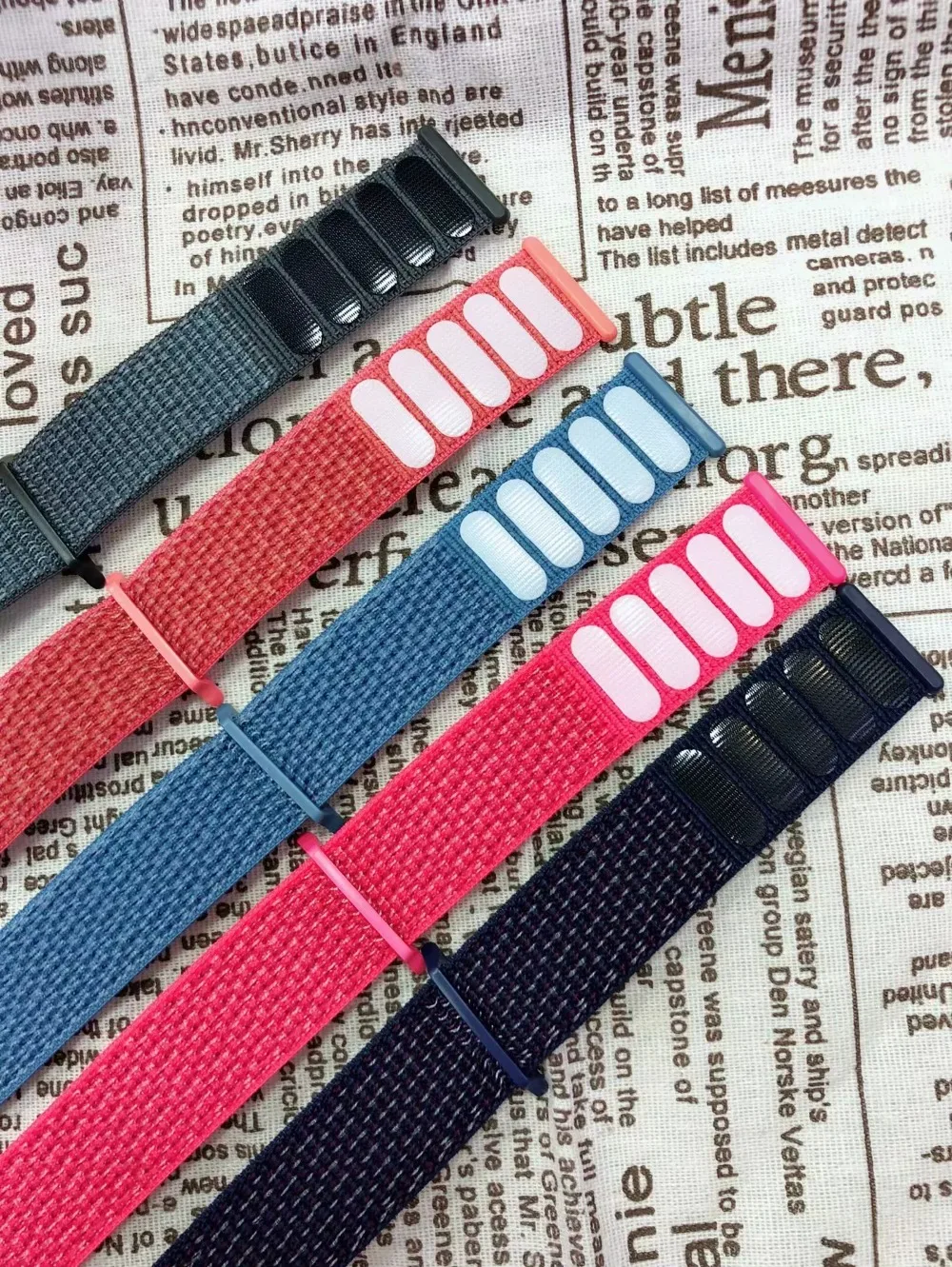 Новинка октября легкий дышащий нейлоновый спортивный ремешок для Apple Watch Series 4 3 2 1