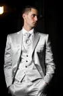 Последняя новинка смокинг жениха серебристо-серый костюм жениха с отложным воротником с вырезом для свадьбыужина, костюм для лучшего мужчины (пиджак + брюки + галстук + жилет) B516